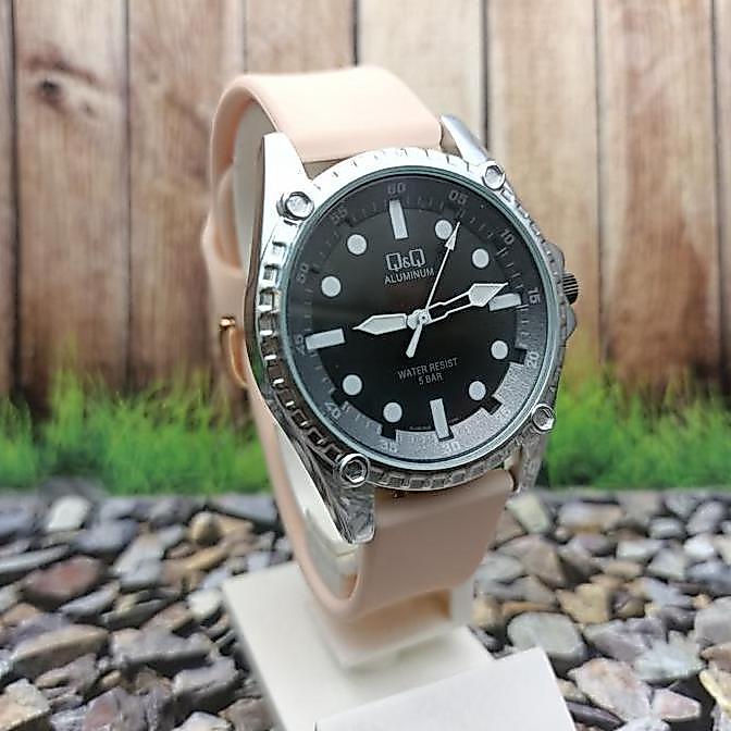 Ready  Q&Q QQ Aluminium Jam Tangan Strap Karet Rose Pink AL08J302Y Original