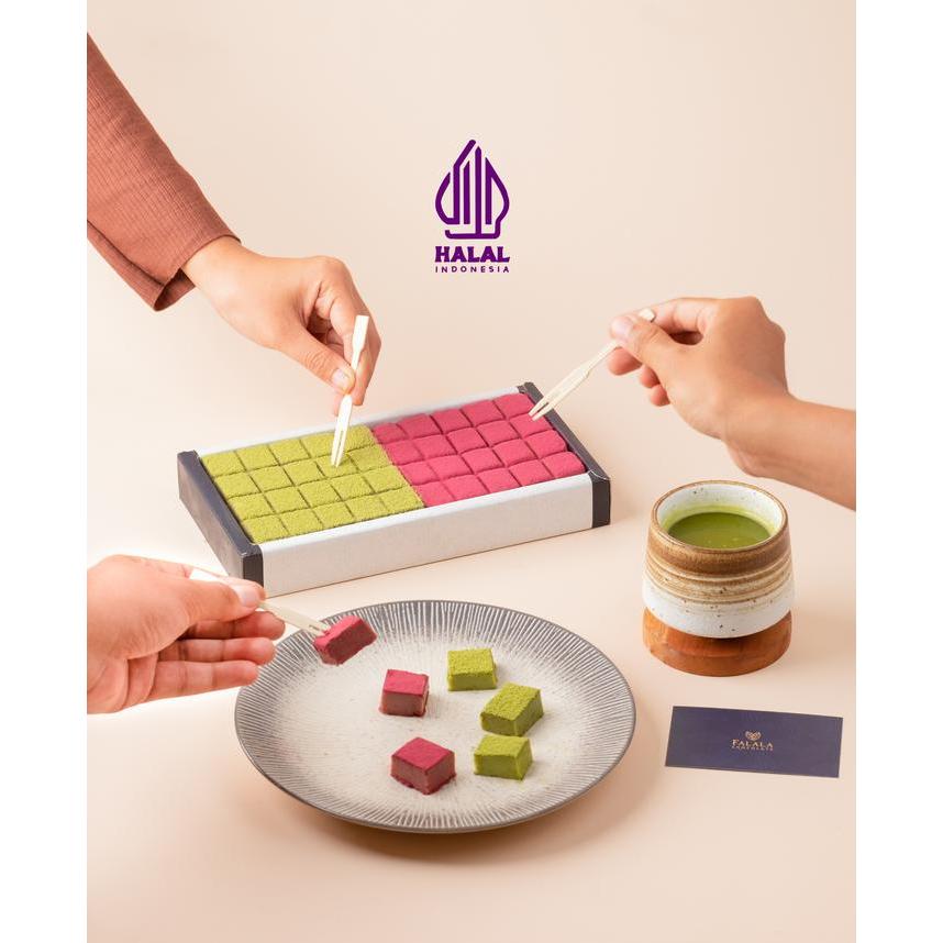 Falala Chocolate Mix Matcha & Berry Chocolate (Japanese Nama Chocolate Premium)