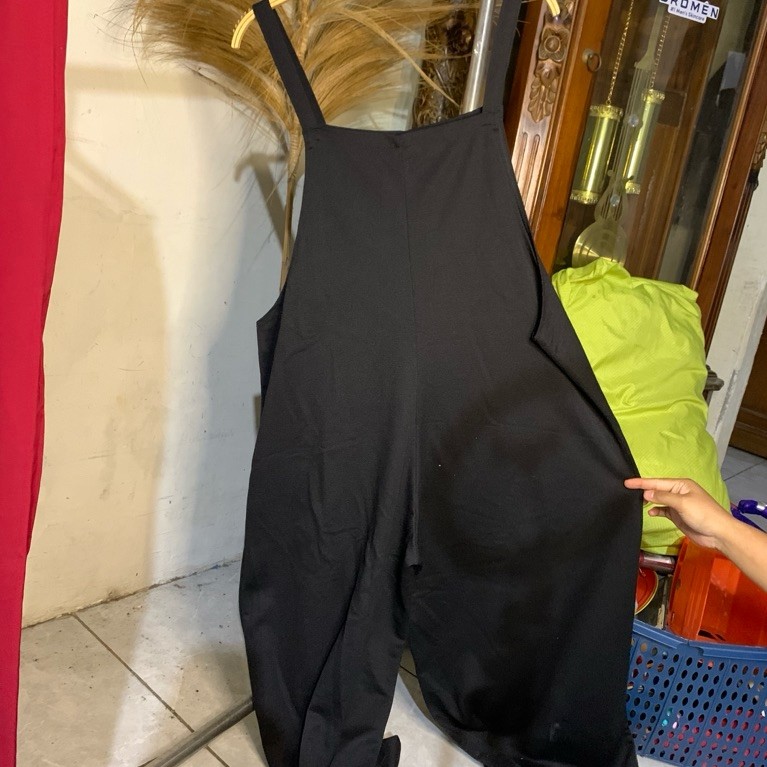 JUMPSUIT KULOT HITAM JUMBO
