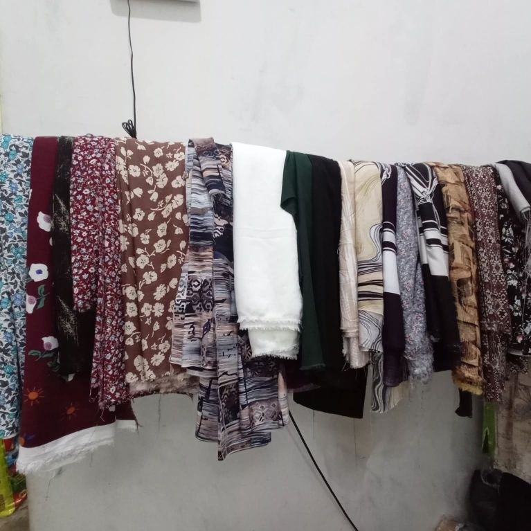 KAIN POTONGAN/KAIN KILOAN/KAIN SISA GARMENT/KAIN SISA KONVEKSI