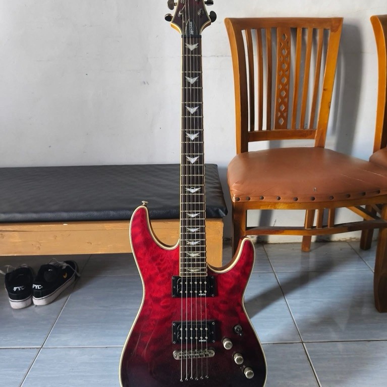 Schecter Omen Extreme 6 diamond series