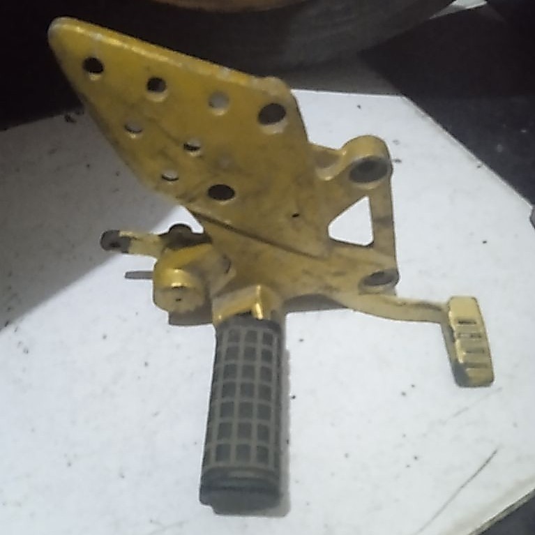 step depan CBR 150 old Thailand