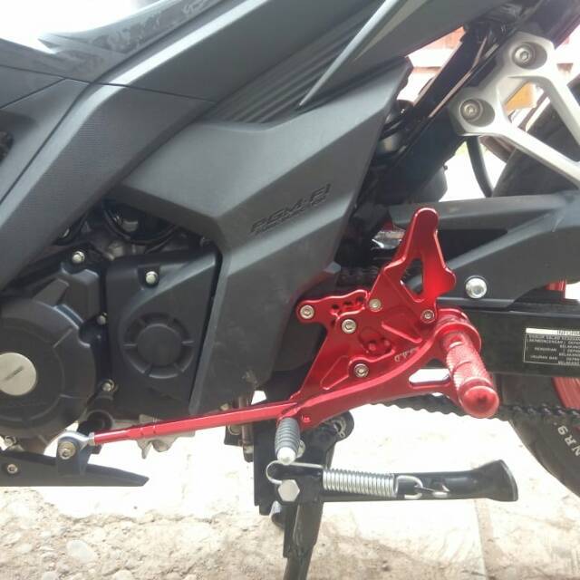 Footstep Underbone pnp Honda Sonic 150R