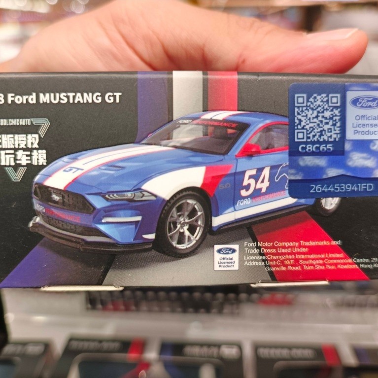 CCA COOL CHIC AUTO 2018 FORD MUSTANG GT OFFICIAL LICENSED PRODUCT 1:64
