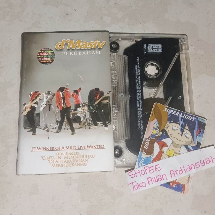 kaset pita d'masiv perubahan kaset pita dmasiv perubahan (cover depan ada bekas noda dikit, liat sem