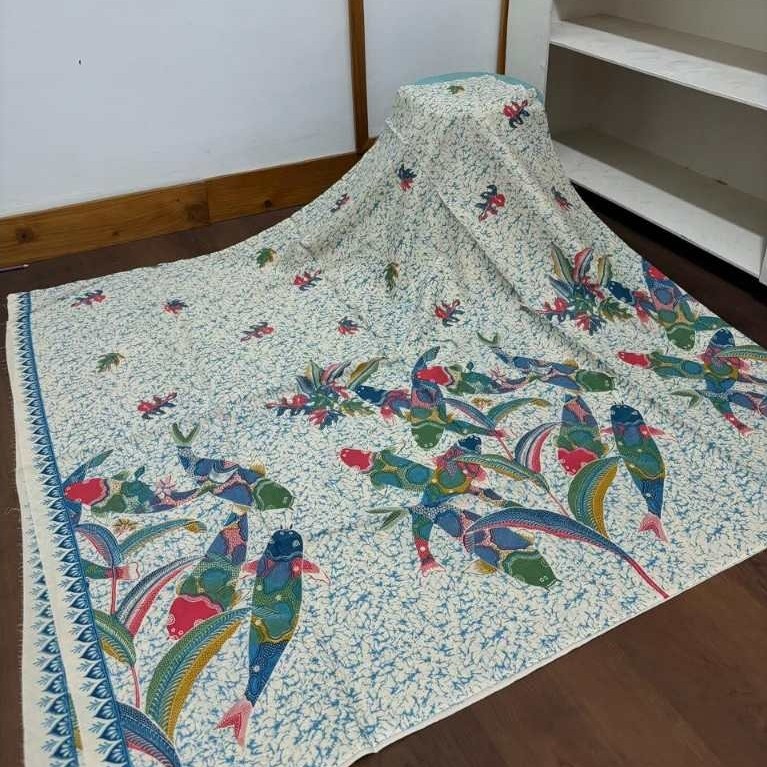 Kain Batik Solo Katun Halus Premium Print 2,4x1,1 Meter Motif Ikan Koi