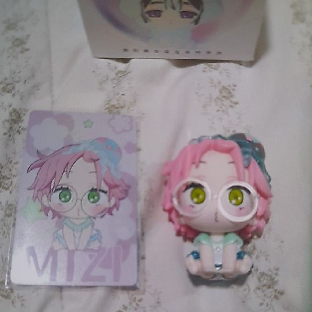 alnst merch mizi