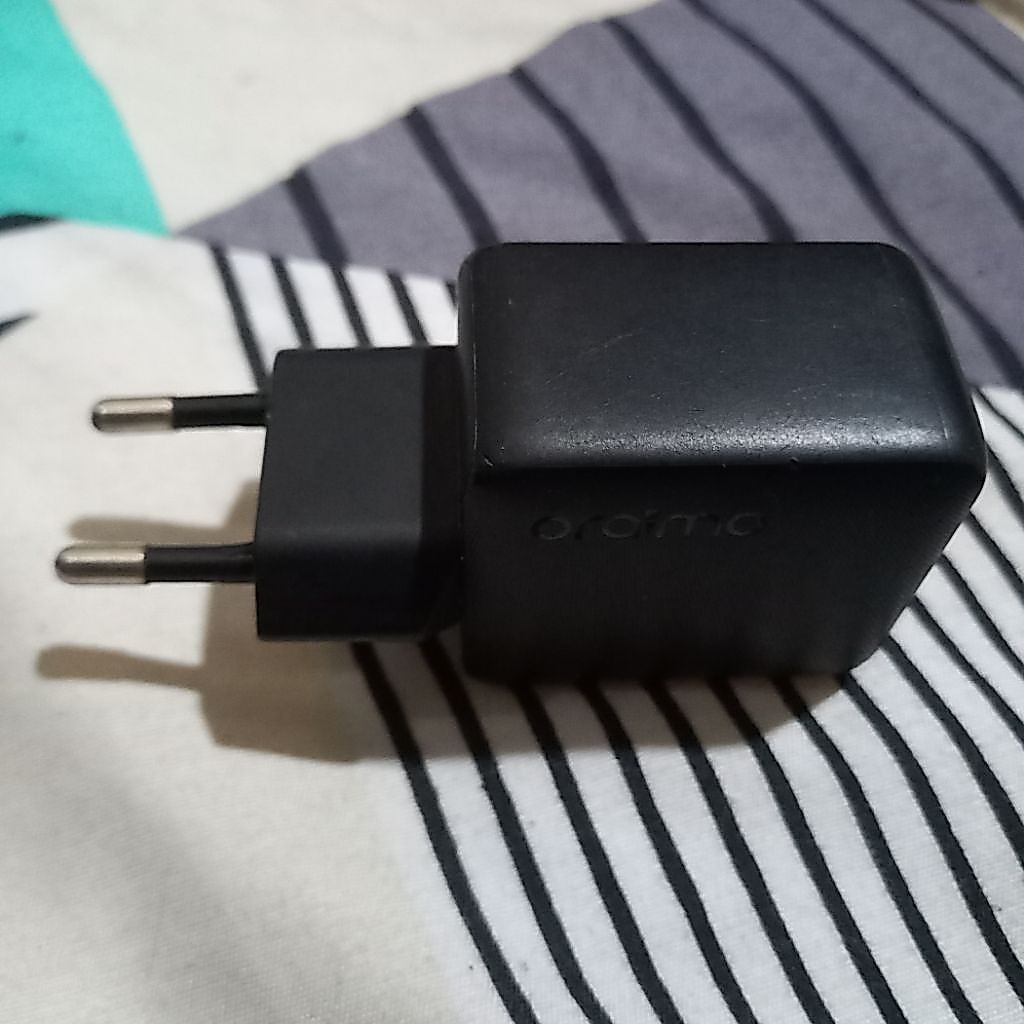 Kepala Charger Oraimo 18W Fast Charging Original