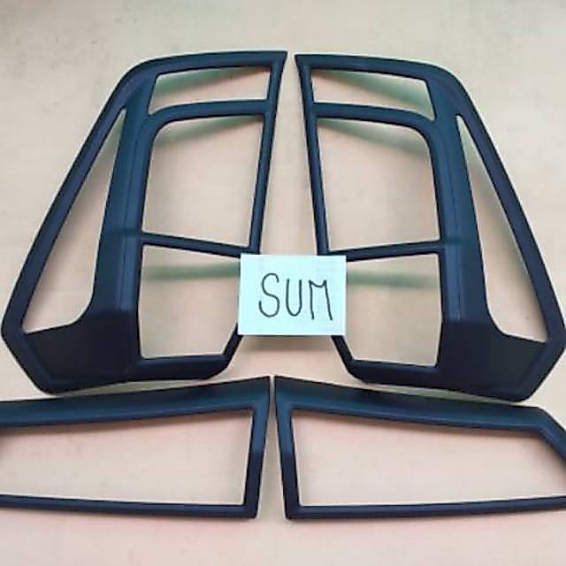 Garnish Lampu Belakang Hitam Sigra dsan sigra