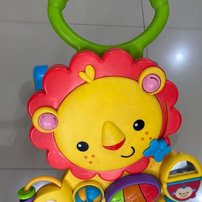 Push Walker Lion walker Fisher Price Preloved