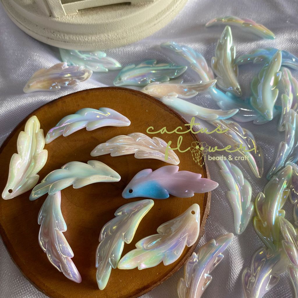 Manik-manik Kelopak Daun Sayap Gradasi UNICORN