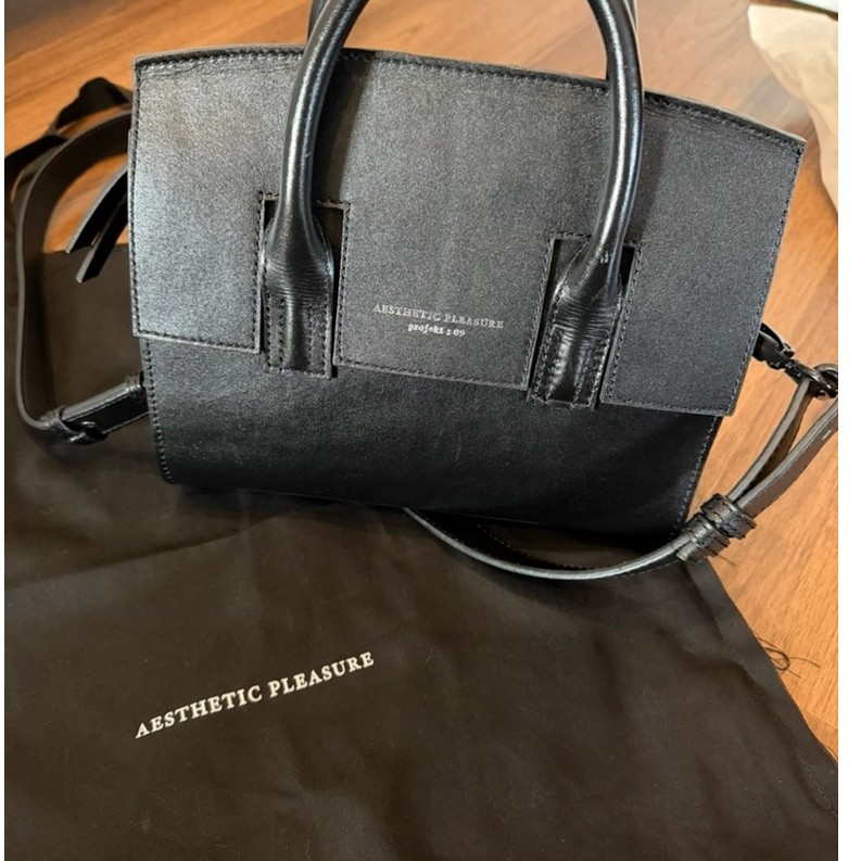 preloved aesthetic pleasure mini isolation black doff