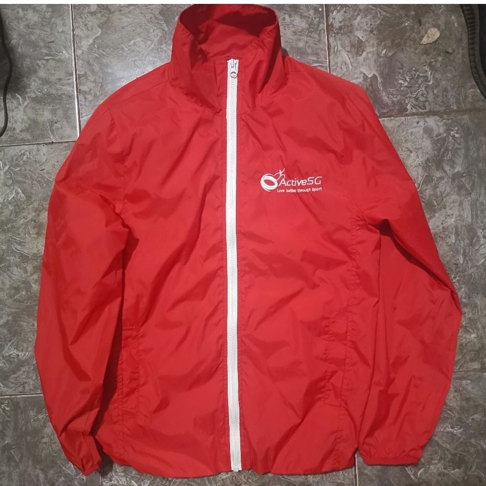 jaket Tracktrop merah olahraga second