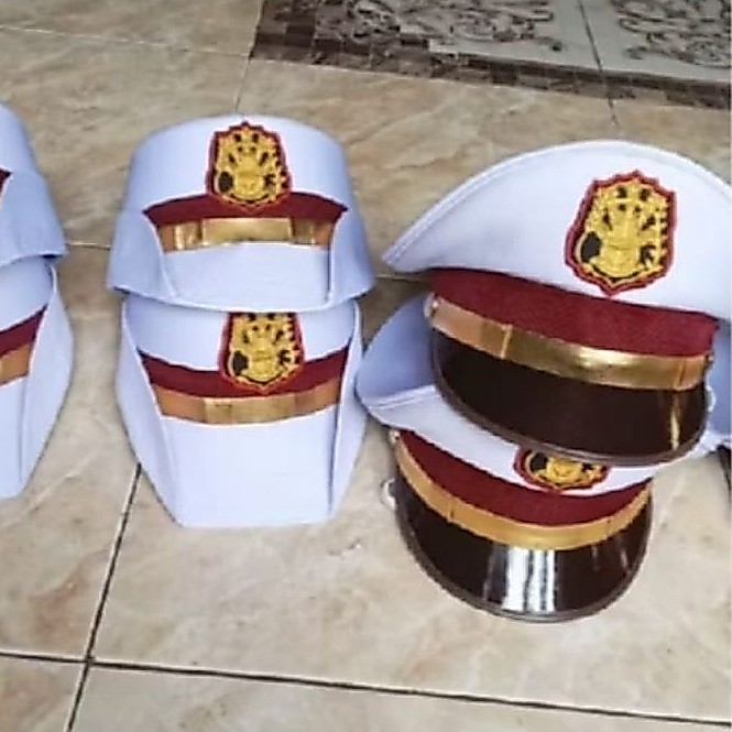 topi pet paskibra dan topi kowad akpol murmer