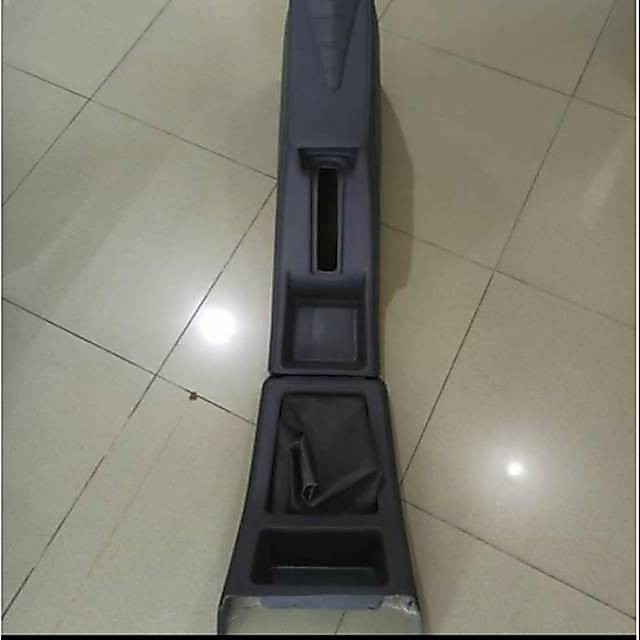 Console Box kijang kapsul tahun 1997 - 2000