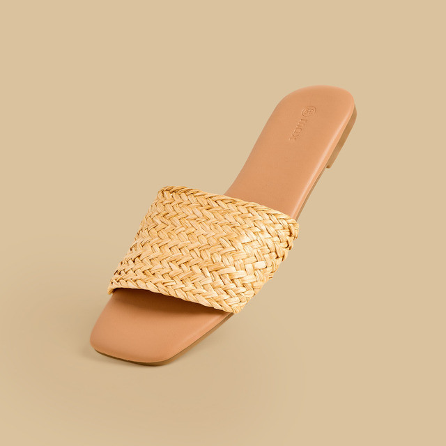 Max Fashions Sandal Selop - Wanita Textured Sandals