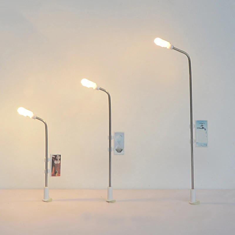 5 Buah Lampu Iklan Miniatur 3V LED Lampu Jalan Tiang Lampu Bercahaya Model Kit Kereta Api Tata Letak