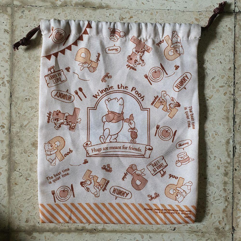 kantong serut daiso winnie the pooh preloved second