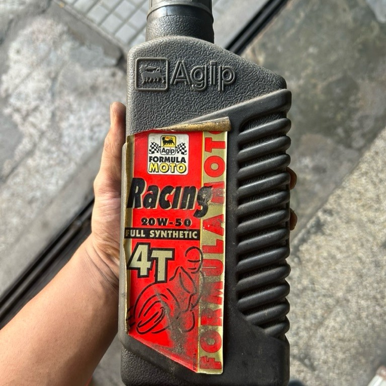oli mesin motor Agip Formula Moto Racing 4T 20W-50.