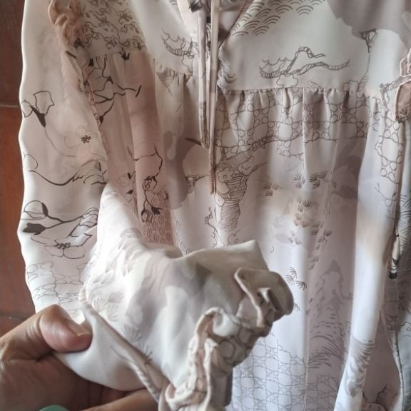 preloved kamilaa by itang yunasz