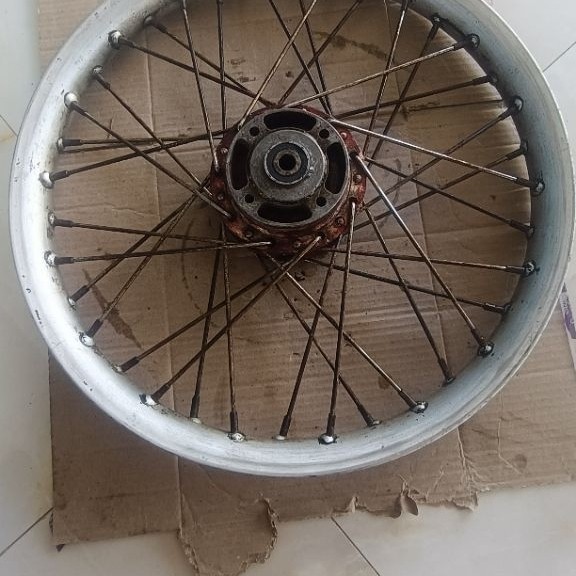 VELG DEPAN UNIVERSAL COMET 17X140 TROMOL COMET