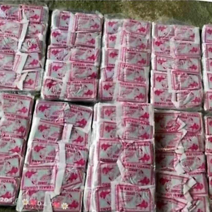 Terasi Udang Semar lebih Murah 1 Bal isi 10 pack Asli lampung lebih Terasa Sedapnya.