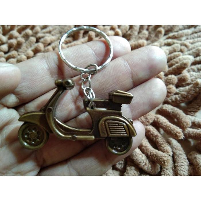 [READY STOK] 100pcs gantungan vesva  unik  kemas plastik  bonus kartu ucapan