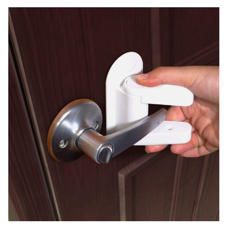 Pengaman Gagang Pintu Anti Buka Anak & Kucing - Door Safety Lock   3X9X12 cm Pengunci Pintu Lemari -