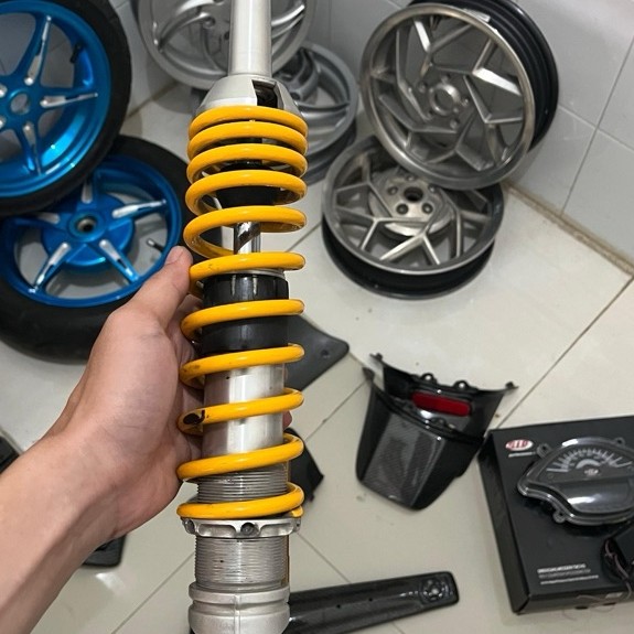 shock ohlins vespa matic