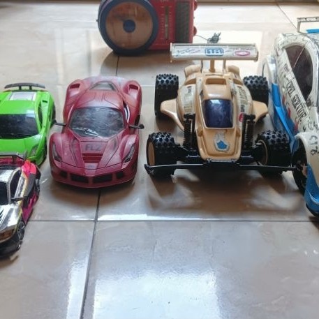 Mobil RC Nikko, Allan Toys, Audie, Lego, dll