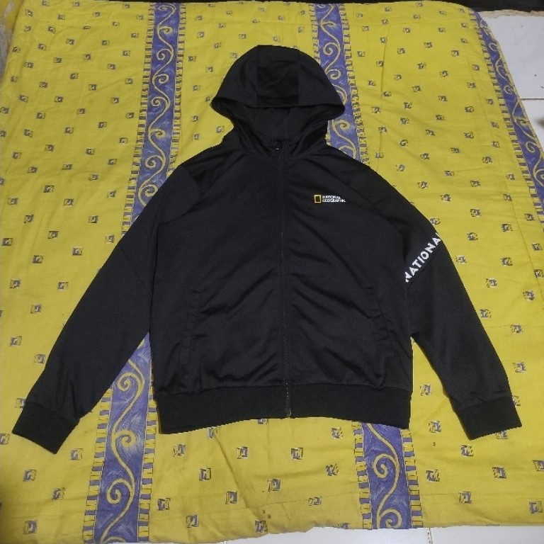 JAKET NATIONAL GEOGRAPHIC SECOND LIKE NEW