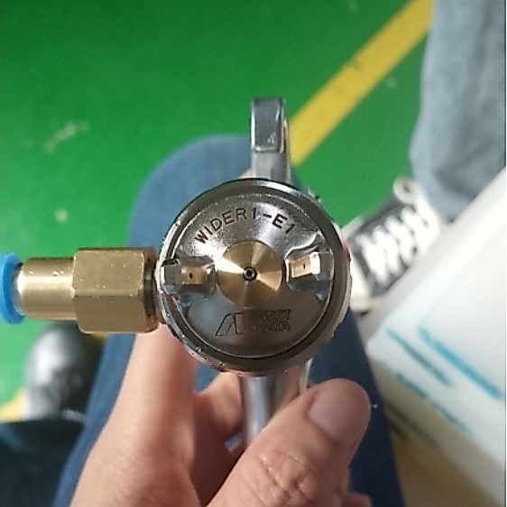 spraygun anes iwata wider 1