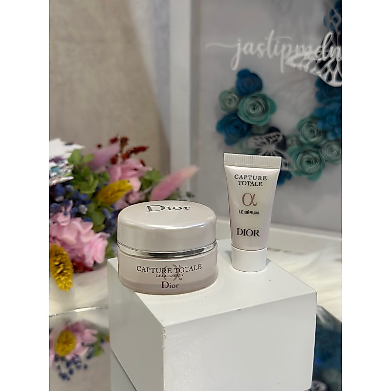 Dior capture total skincare set ( creme 15ml + serum 5ml )