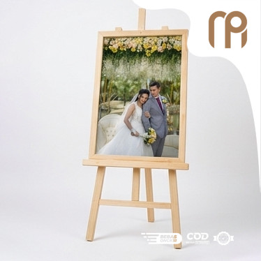 Paket Cetak Foto Prewedding + Bingkai + Stand Ukuran 12R (30x40cm) Custom Cetak Foto 12R Cetak Foto 