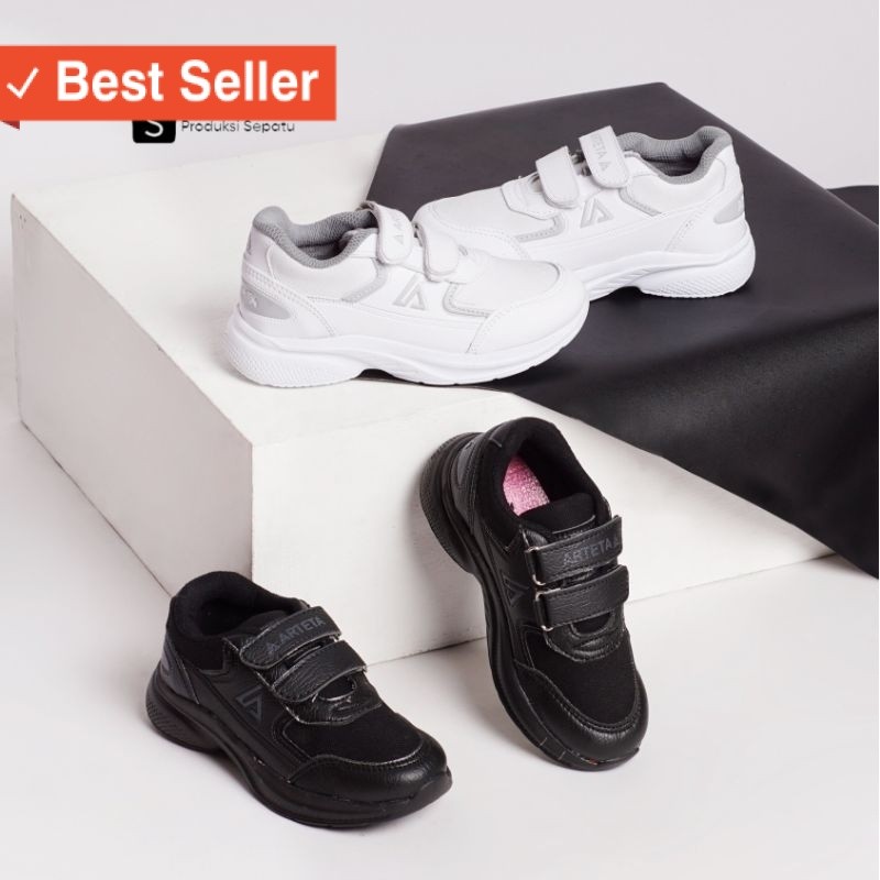 Sepatu Anak Kretekan Warna Hitam & Putih untuk TK-SD Ukuran 28-37 Sol Eva Phylon/ Termurah Sepatu Ba