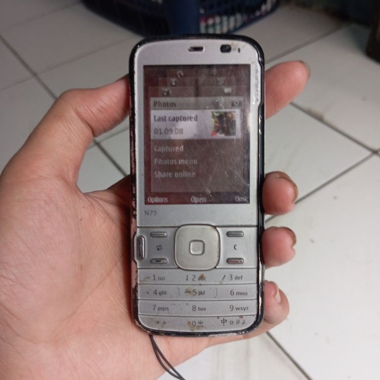 Dummy Nokia Nseries N79(HP Pajangan)