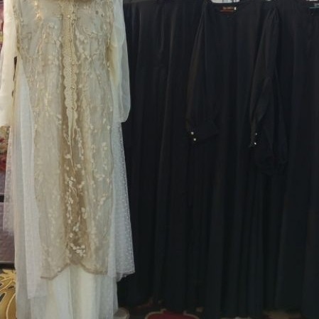 GAMIS DRESS PUTIH CREAM COKSU OUTER TILE BRUKAT MIX ORGANZA LEPAS PASANG