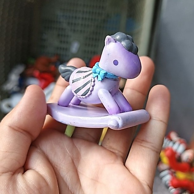 figure rocking horse kuromi