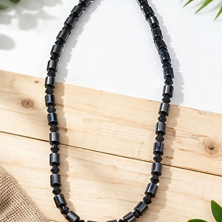 Kalung blustin/hematite melancarkan peredaran darah