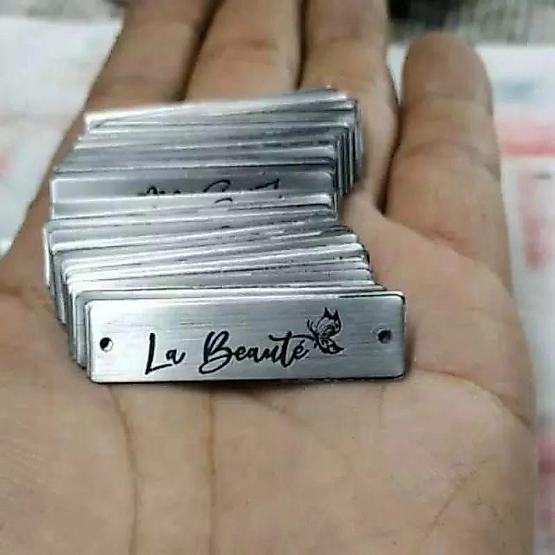 LABEL PLAT HIJAB/LABEL PLAT BAJU TERMURAH BAHAN STAINLESS
