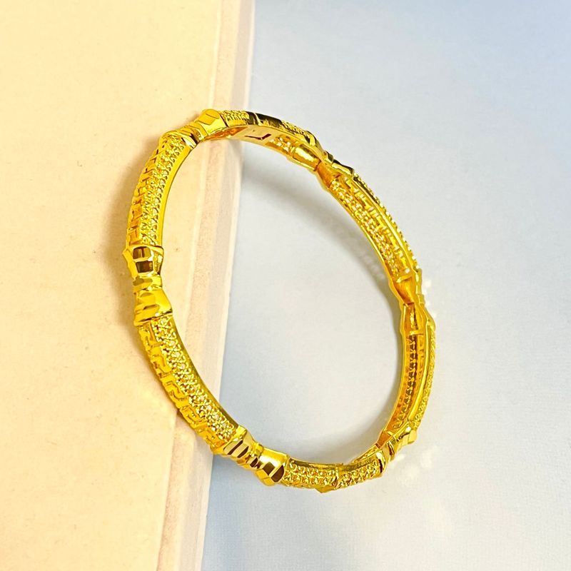 Piring Vietnam gelang emas berlapis tidak karat tidak pudar pola dinding besar Gelang gesper berongg