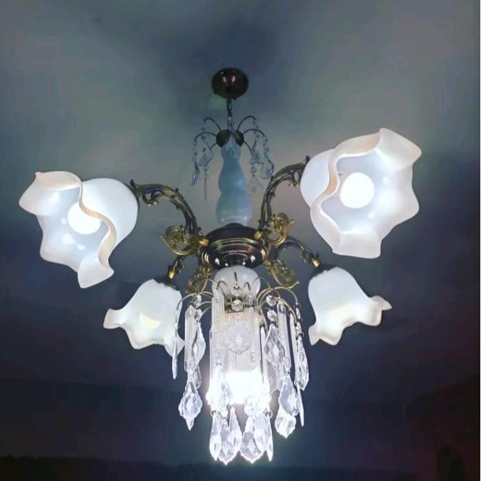 Lampu Hias Gantung Cabang 4 Tulip Kelopak Bunga Lampu Hias Dekorasi Ruangan