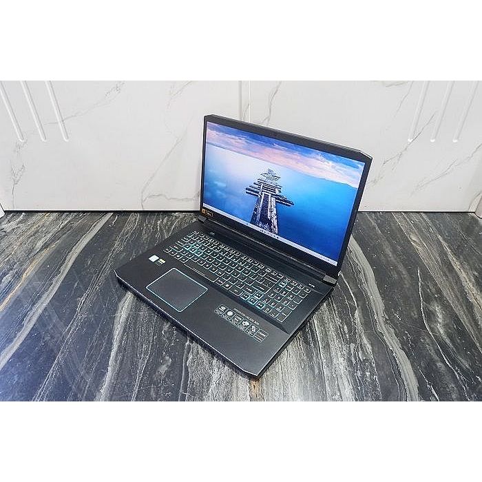 Acer Predator Helios 300 PH317-53 Intel Core i7-9750H NVIDIA RTX 2060 Ram 8Gb Ssd 256Gb