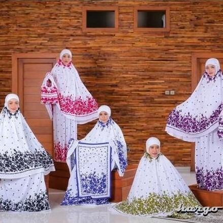 Mukena Dewasa Set Sajadah Jumbo Batik Hargodumilah Seri Warna
