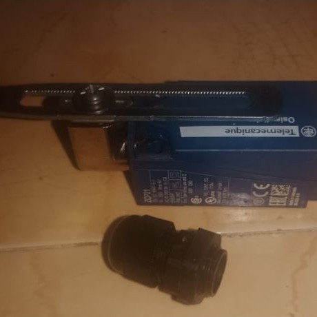 Limit switch telemecanique schneider