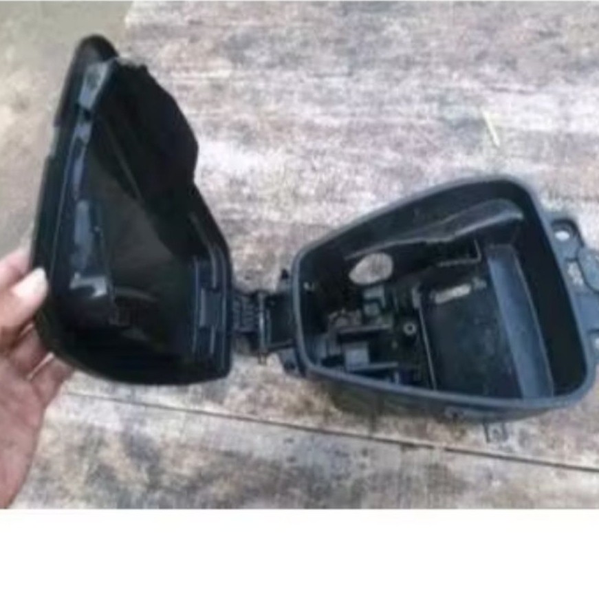 Box Bagasi Bawah Jok Honda Scoopy Karbu Kode KYT / Original Copotan