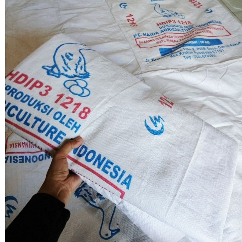 Terpal Layar Gelaran Amparan Alas Tempat Padi Bagor Liri Karung Plastik Serbaguna
