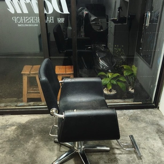 kursi barbershop/salon hidrolik second bekas