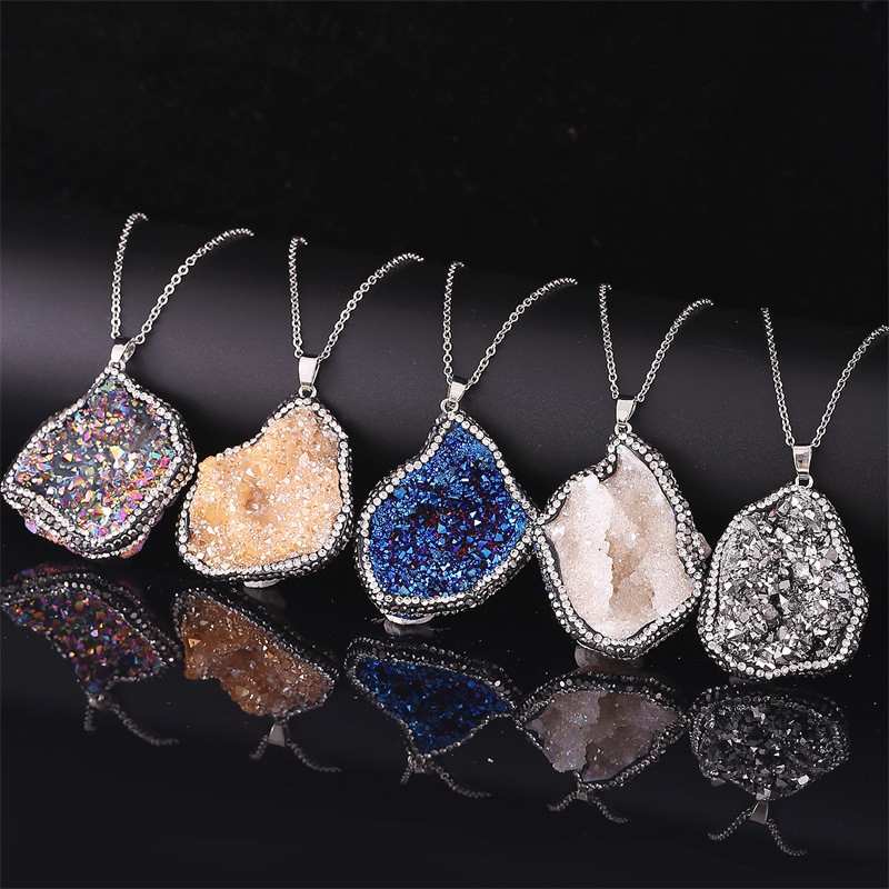 Batu akik tidak beraturan alami, liontin berlian cluster kristal, batu kristal kasar, kalung batu al