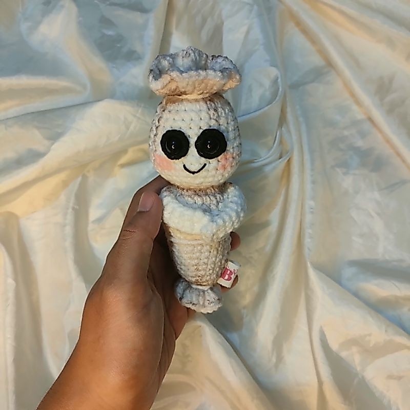 Gantungan kunci Boneka POCONG , Boneka pocong rajut, pocong lucu, boneka aneh, weird things